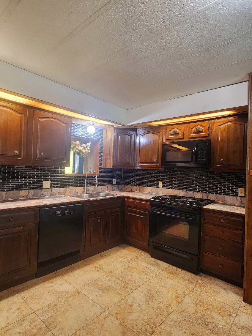 465 Pecan Property Photo 16