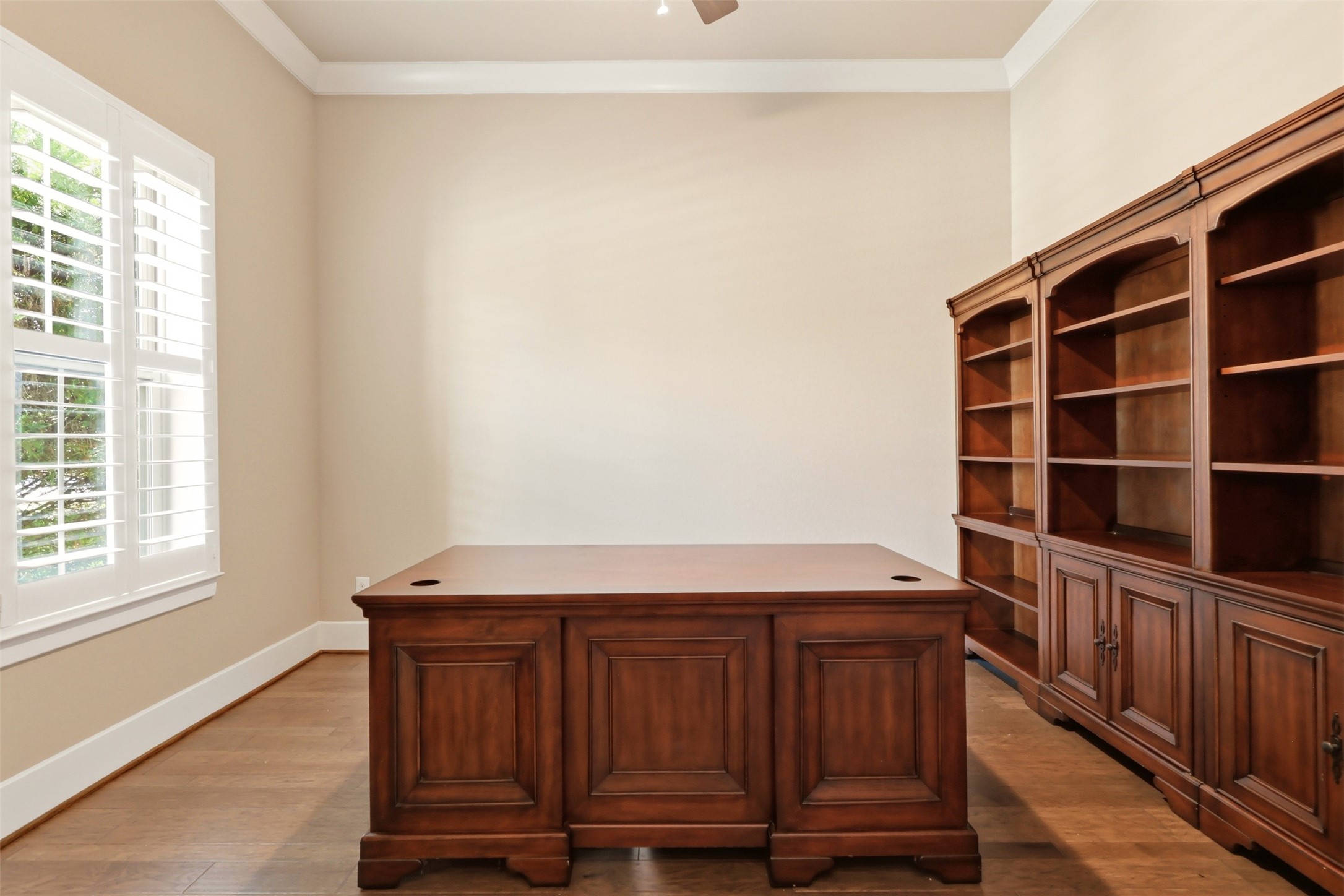 5107 Galahad Court Property Photo 3