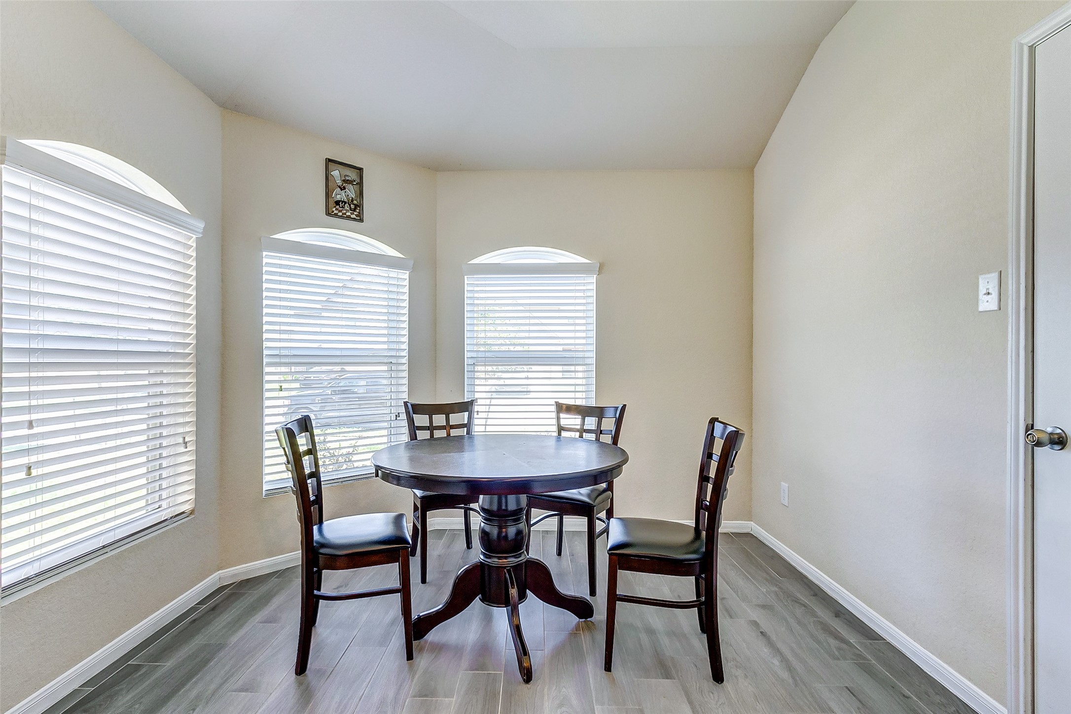 21219 Fox Hillside Way Property Photo 15