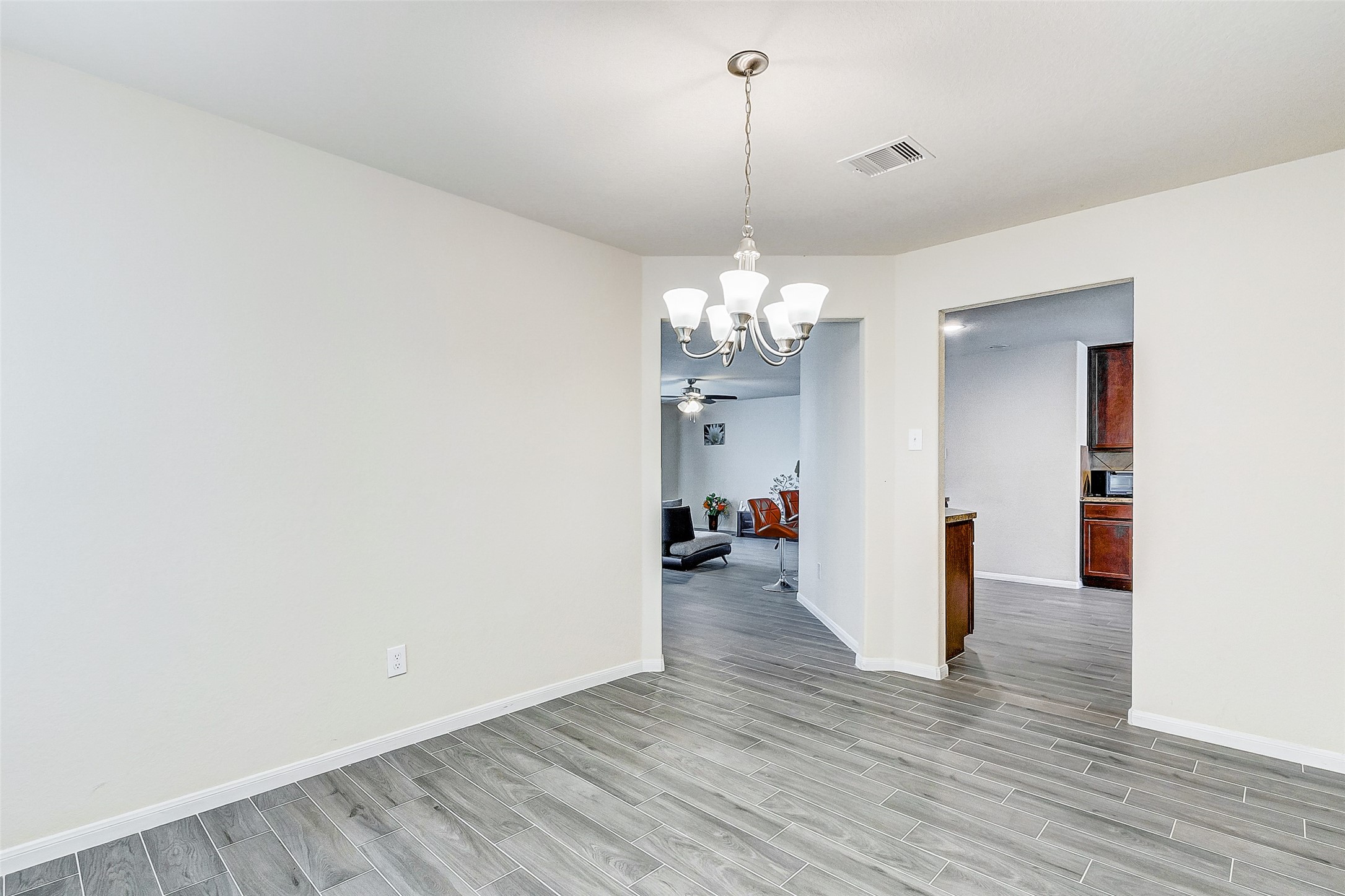 21219 Fox Hillside Way Property Photo 17