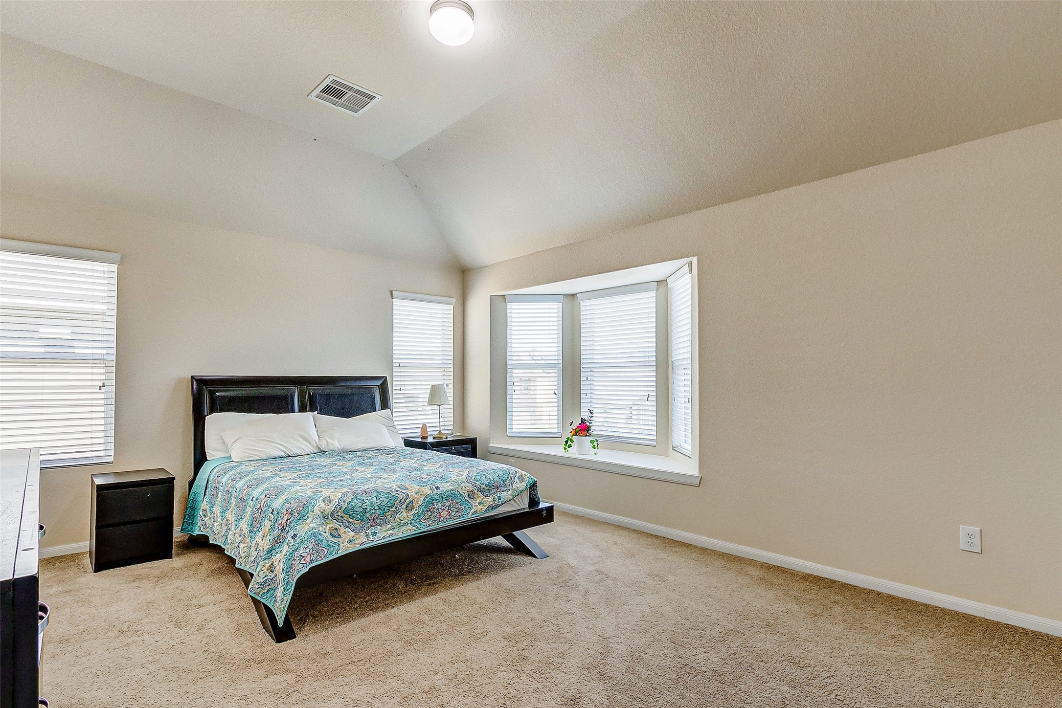 21219 Fox Hillside Way Property Photo 24