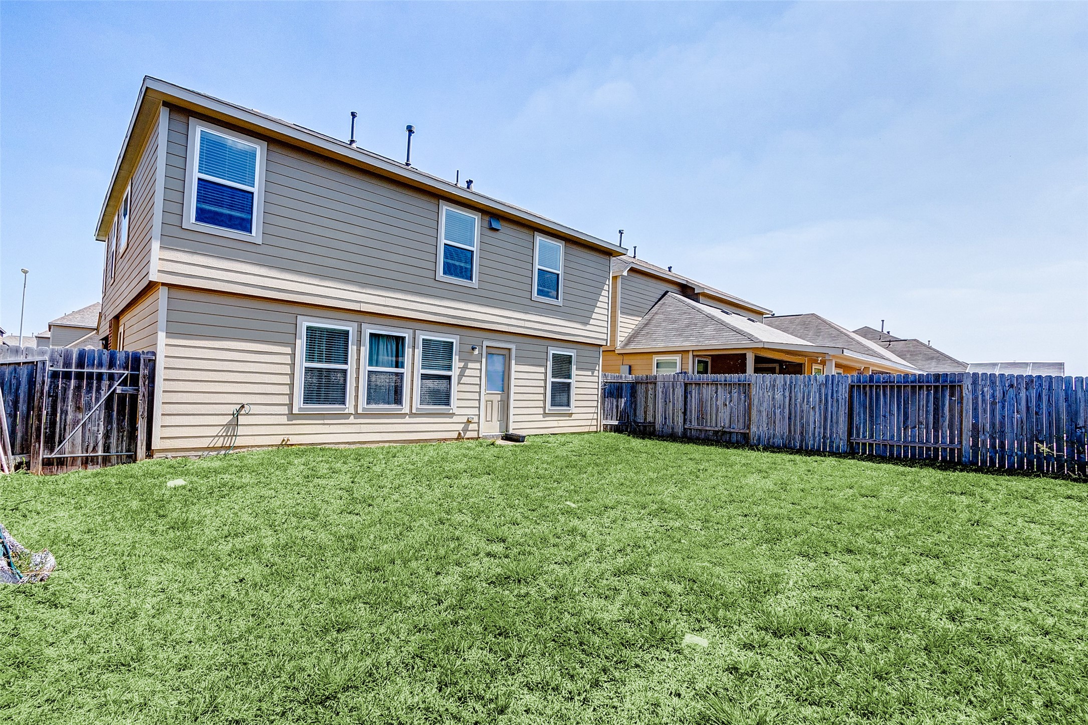 21219 Fox Hillside Way Property Photo 39