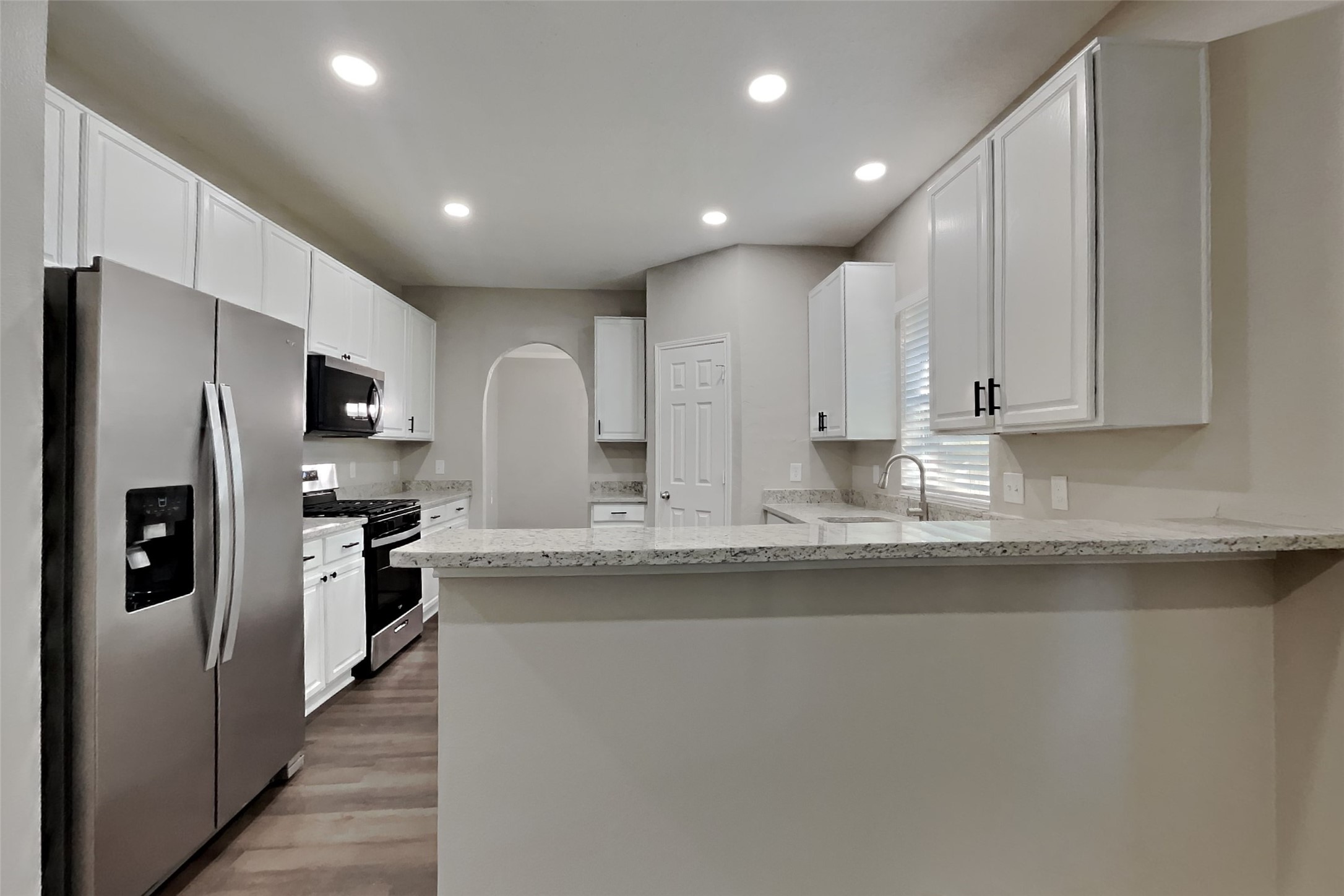 18802 Atascocita Forest Drive Property Photo 4