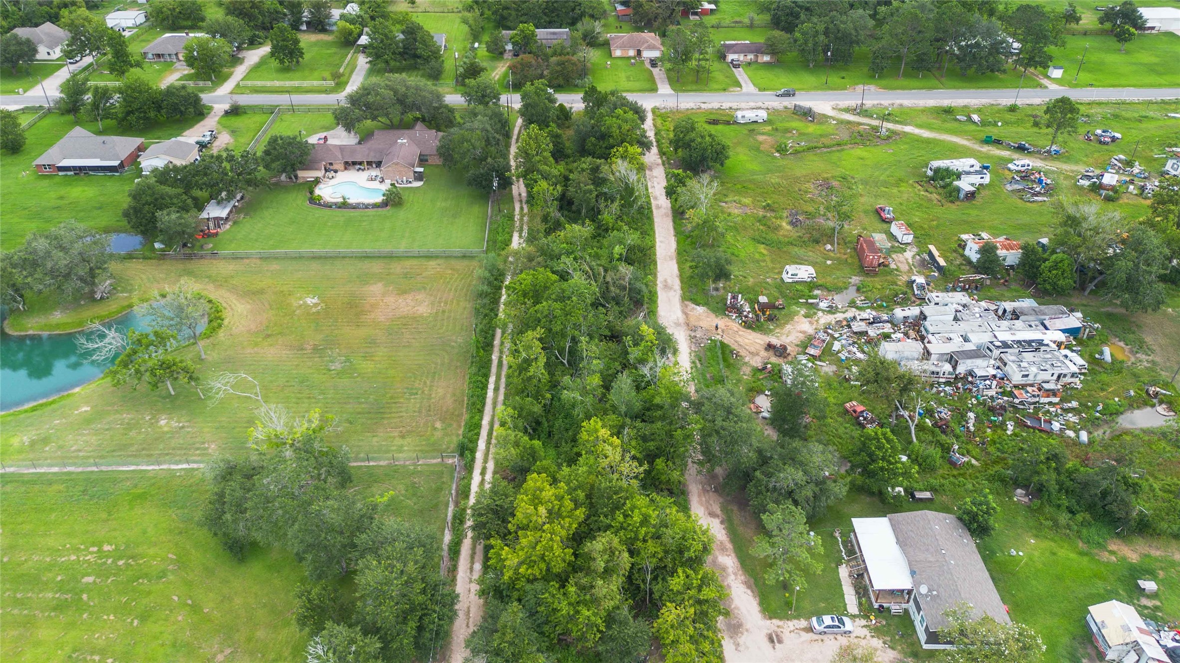 15601 Fir Road Property Photo 6