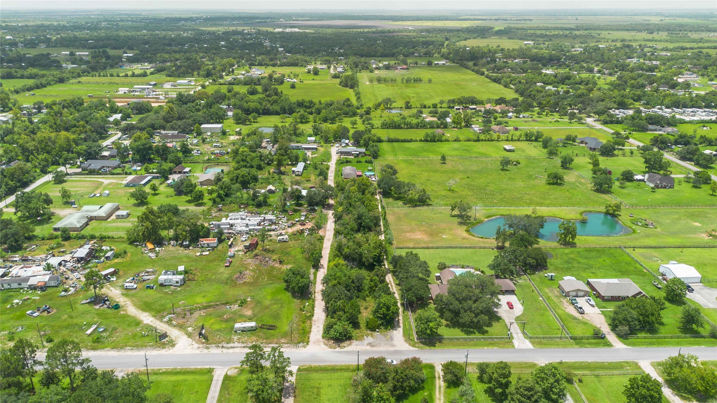 15601 Fir Road Property Photo 9