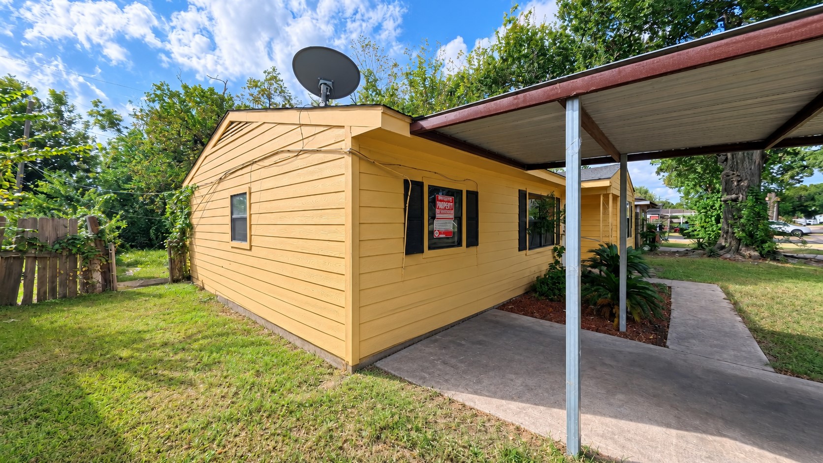 508 Burke Road Property Photo 2