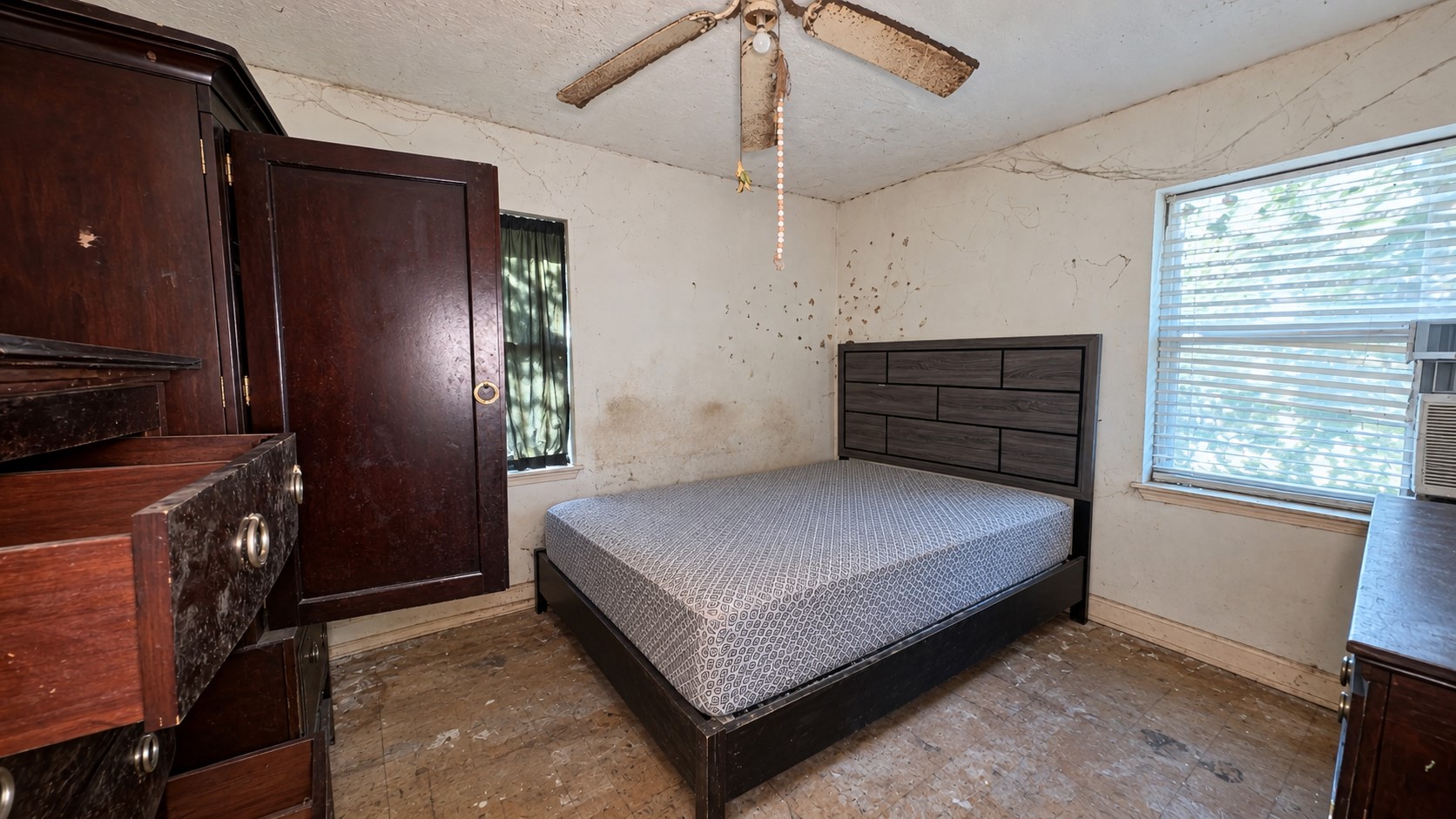 508 Burke Road Property Photo 5