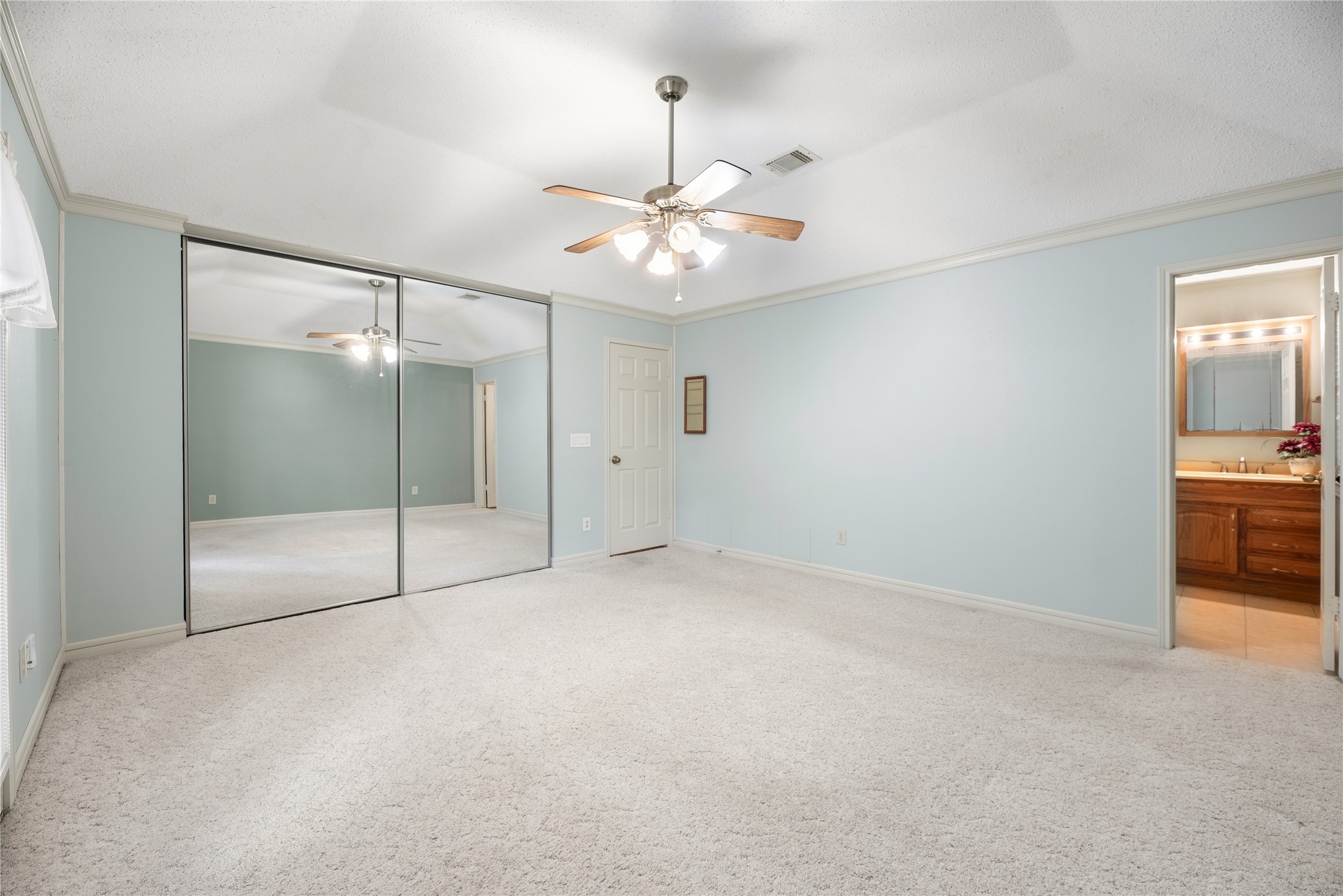 3323 Autumn Bridge Lane Property Photo 18