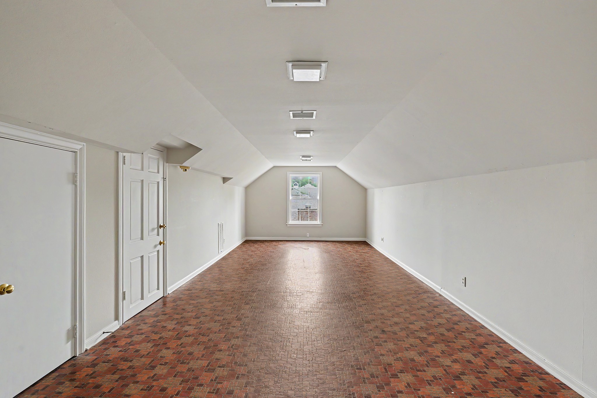 6019 Stones Throw Road Property Photo 30