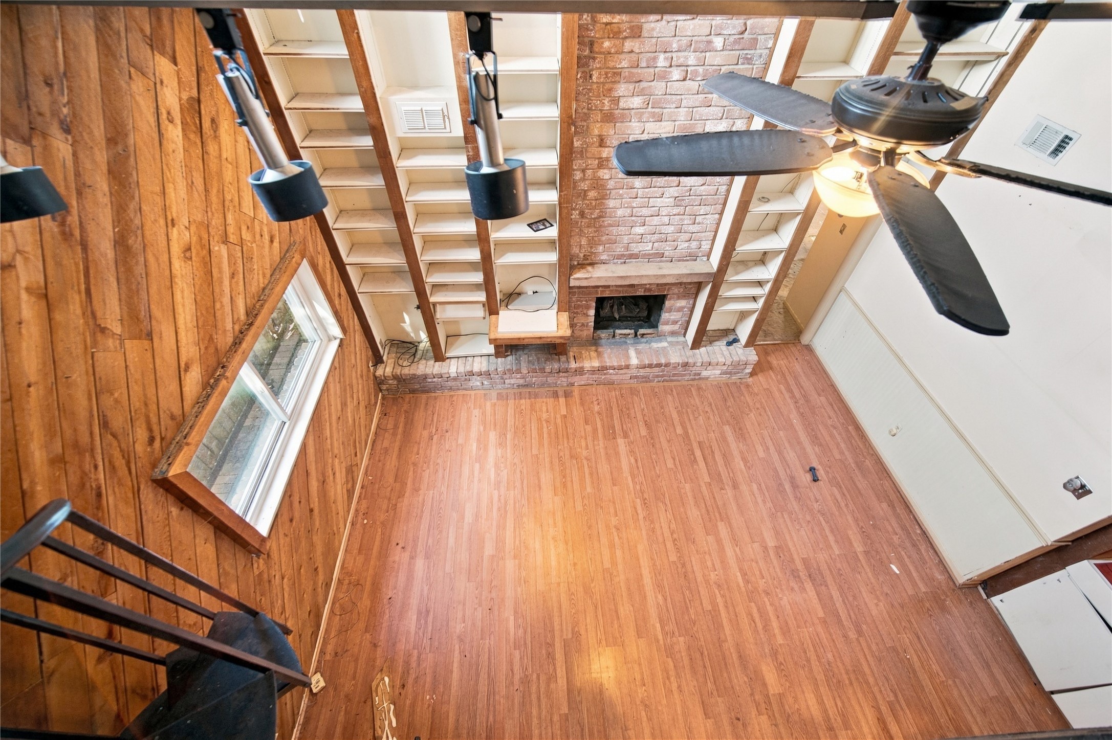 606 Meadow Knoll Drive Property Photo 4