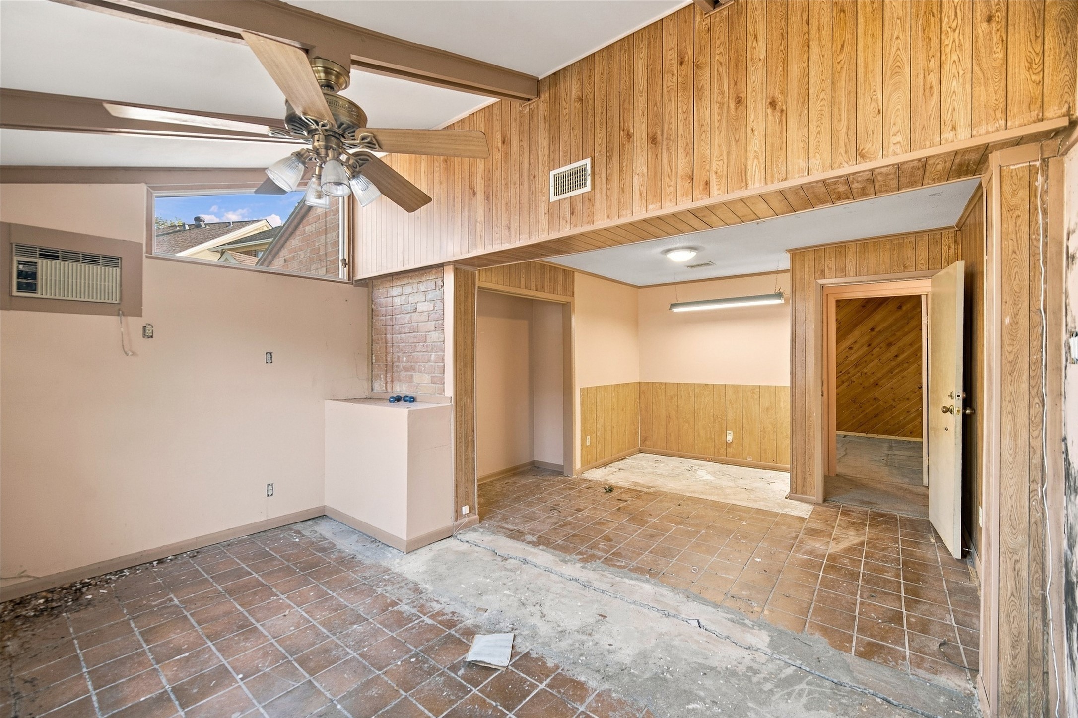 606 Meadow Knoll Drive Property Photo 18