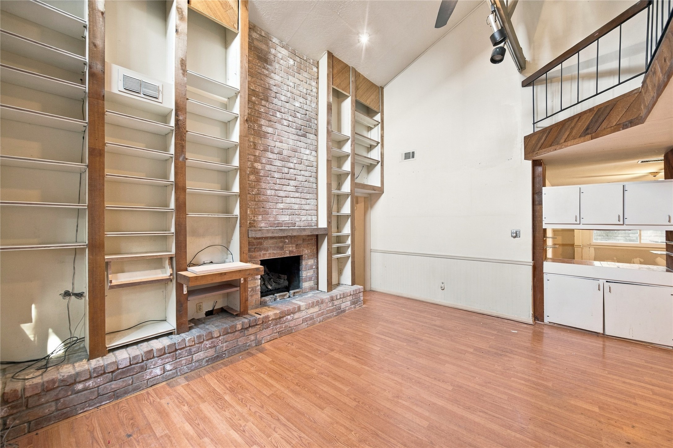 606 Meadow Knoll Drive Property Photo 27