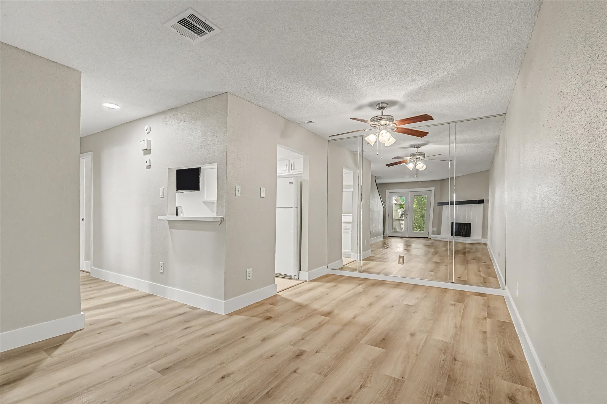 9552 Windswept Lane 9552 Property Photo 8