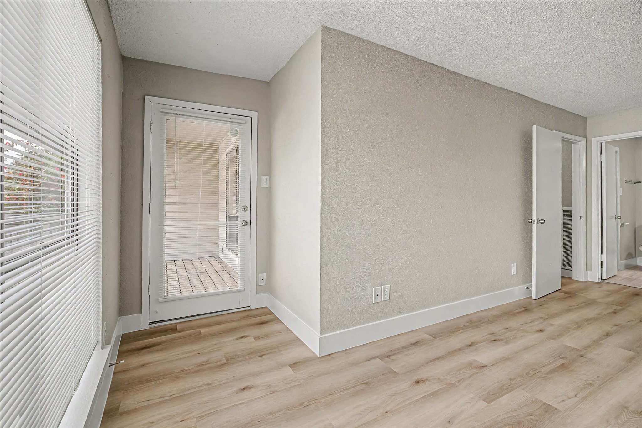 9552 Windswept Lane 9552 Property Photo 26