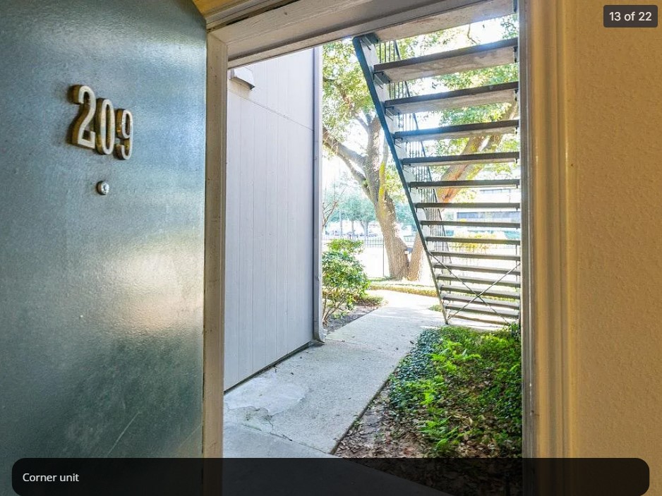 7950 N Stadium Drive 209 Property Photo 2