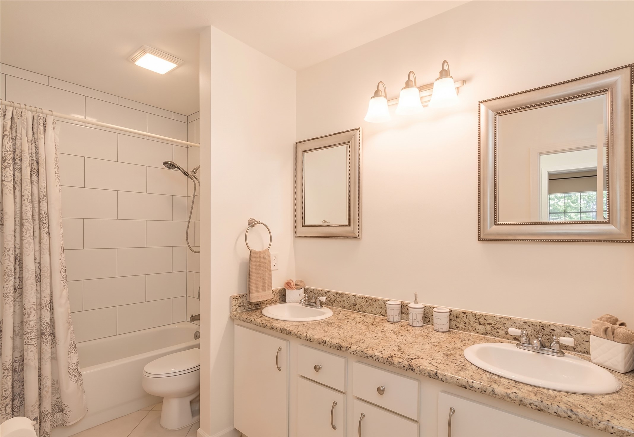 7950 N Stadium Drive 209 Property Photo 11