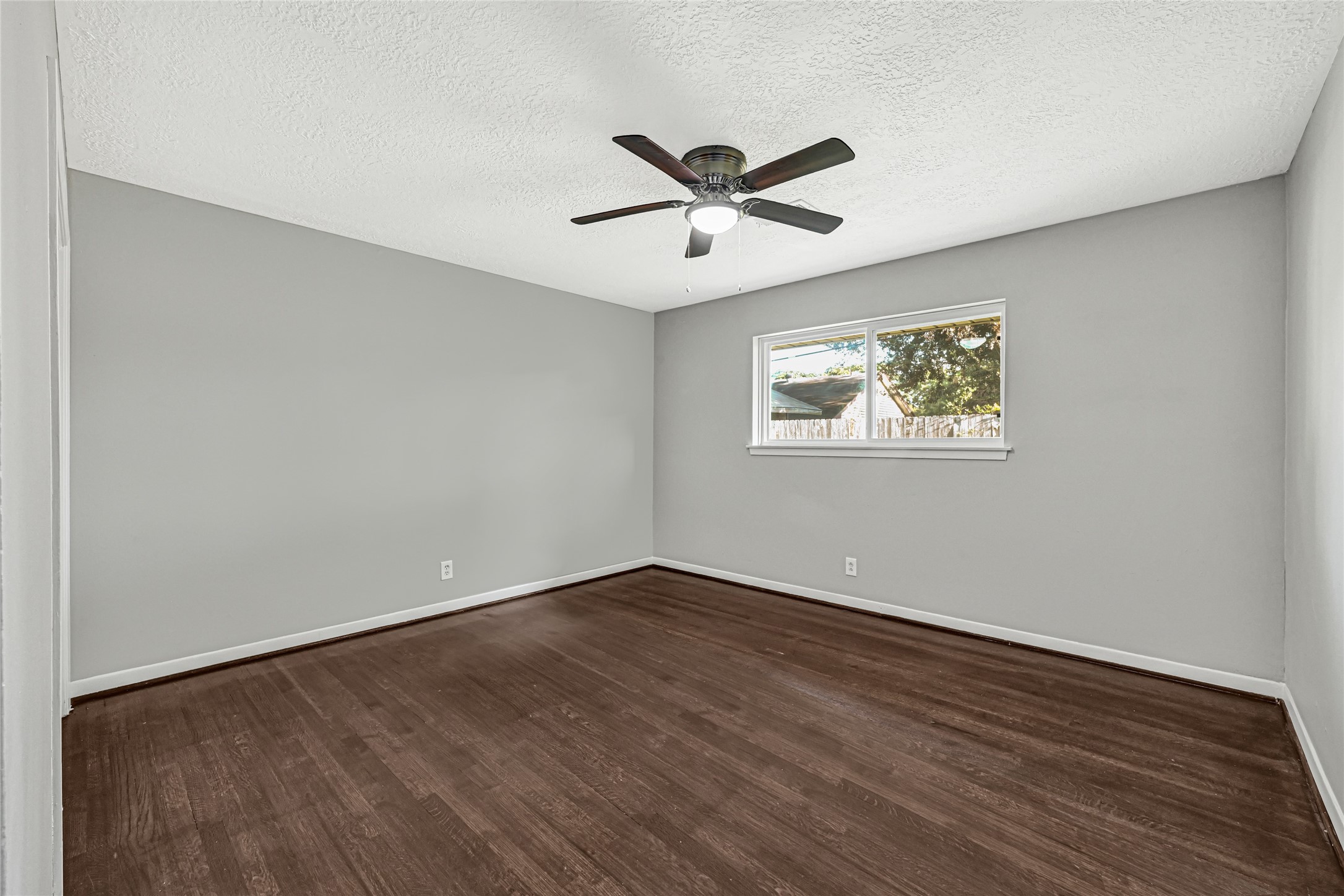 231 Ravenhead Drive Property Photo 16