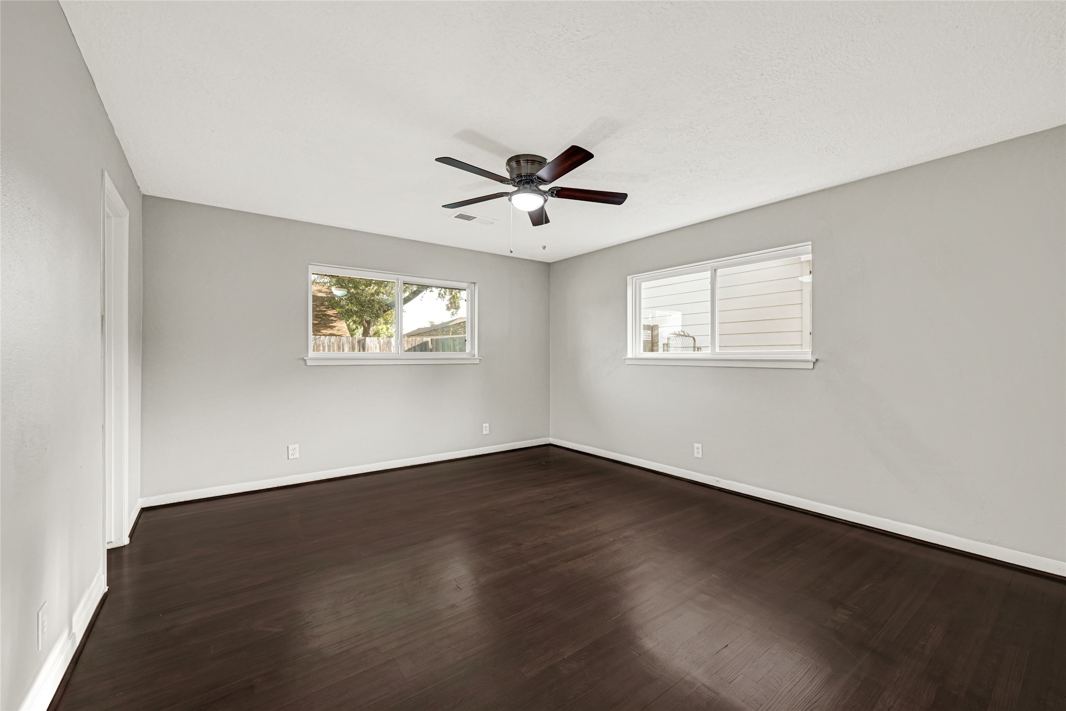 231 Ravenhead Drive Property Photo 20
