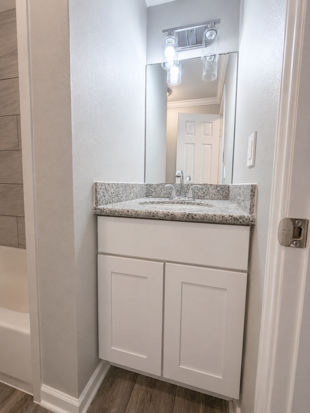 705 Collins Street Property Photo 11
