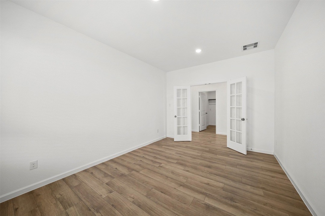 2515 Olivine Stone Drive Property Photo 11