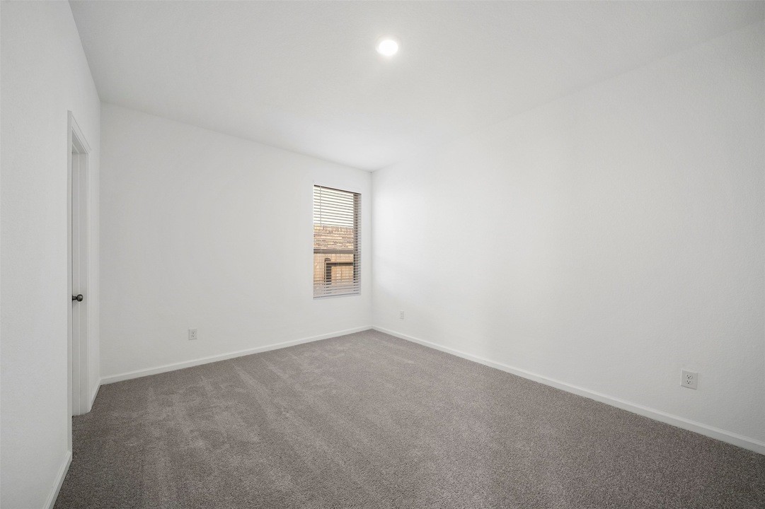 2515 Olivine Stone Drive Property Photo 21