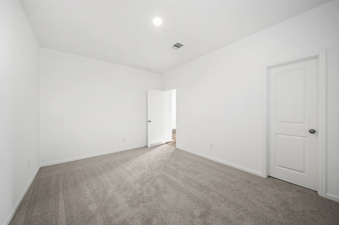 2515 Olivine Stone Drive Property Photo 22