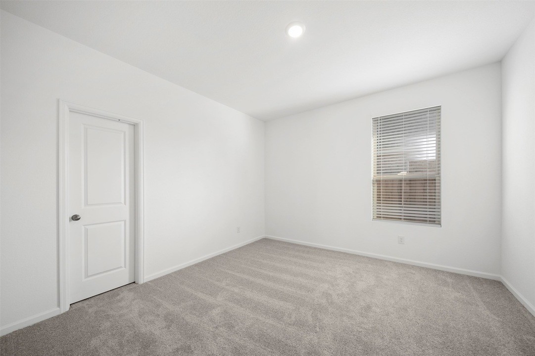 2515 Olivine Stone Drive Property Photo 25