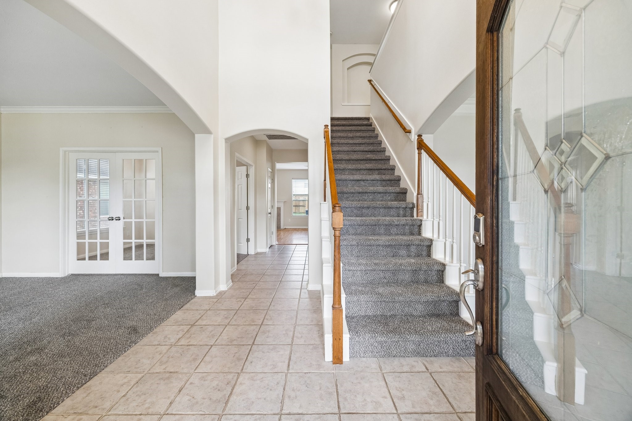 18502 Mill Path Court Property Photo 6