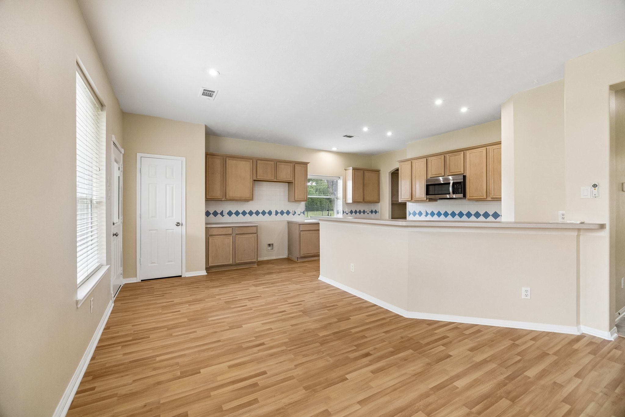 18502 Mill Path Court Property Photo 15