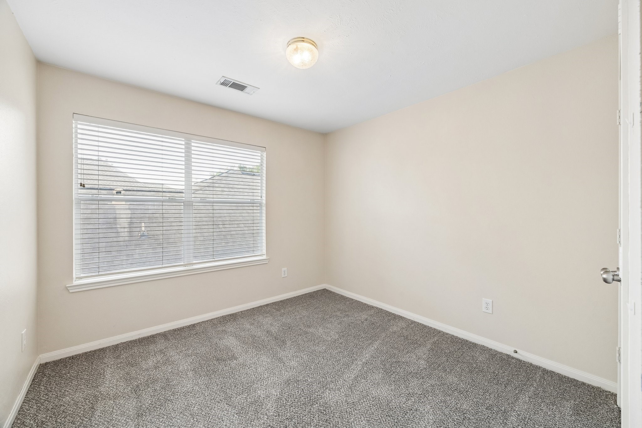 18502 Mill Path Court Property Photo 24