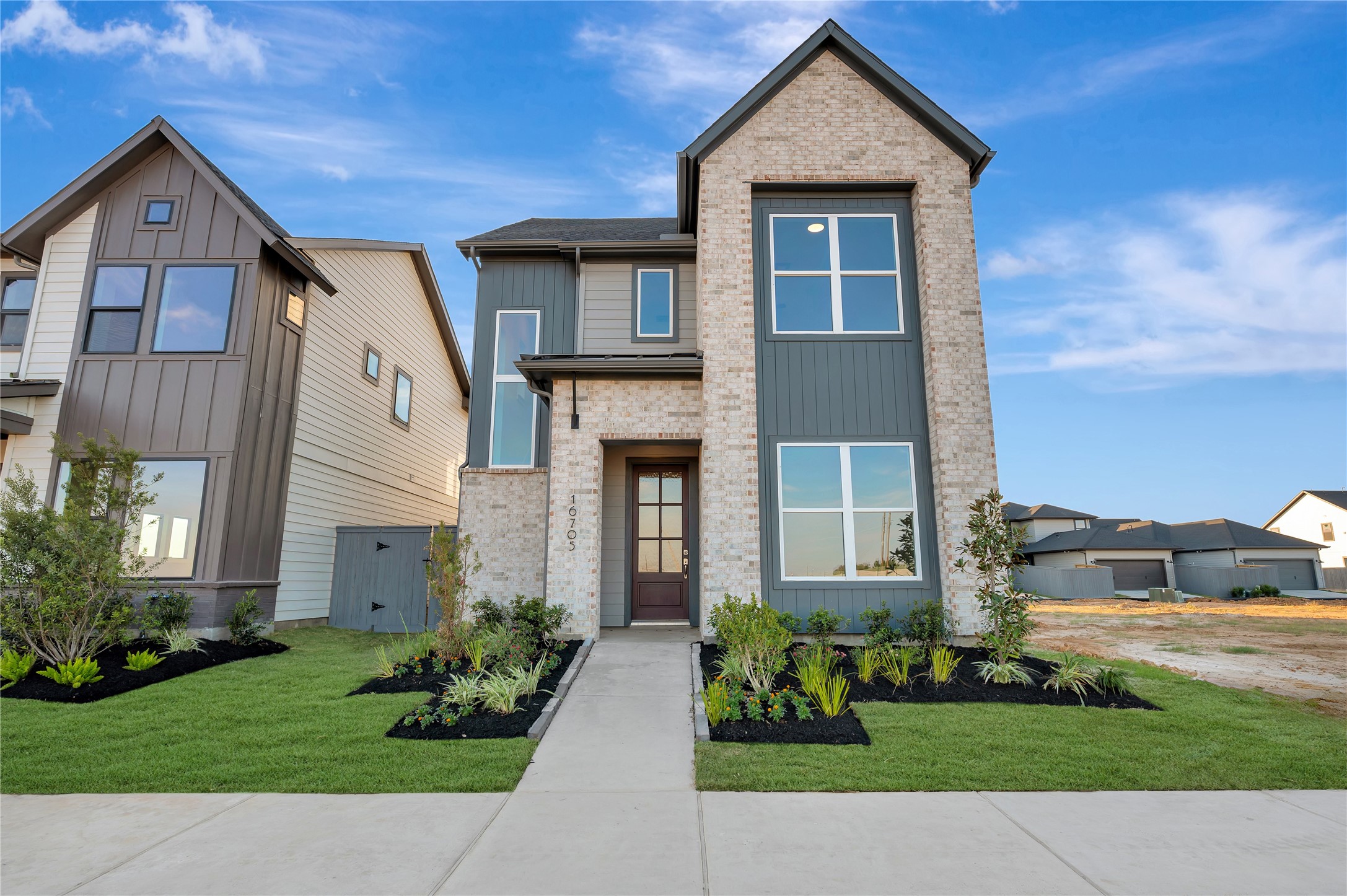 16705 Vibrant Lea Lane Property Photo 1