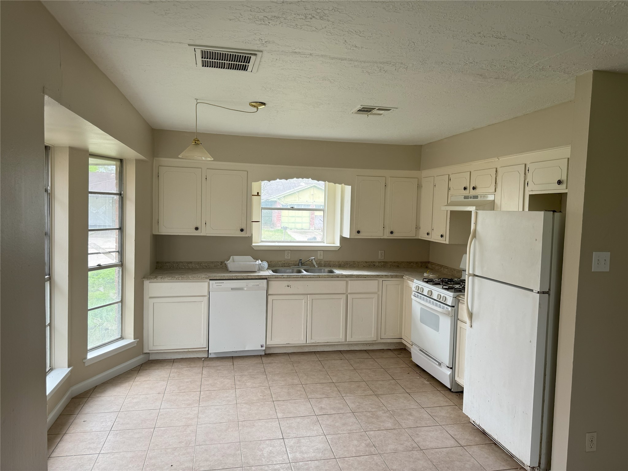 4907 Redfish Reef Drive Property Photo