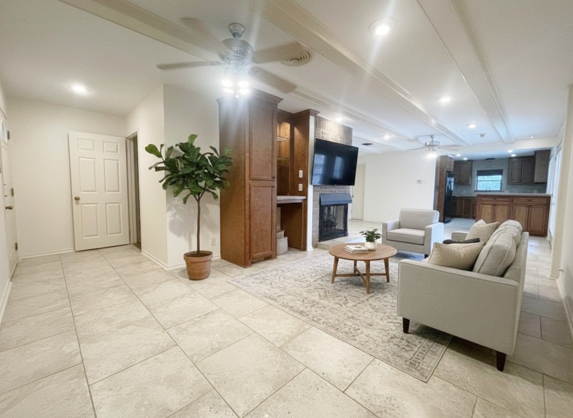 9655 Meadowcroft Drive Property Photo 17