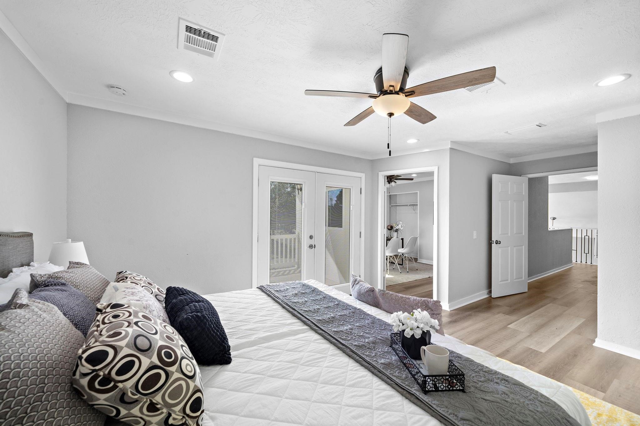 2922 Bering Drive Property Photo 23