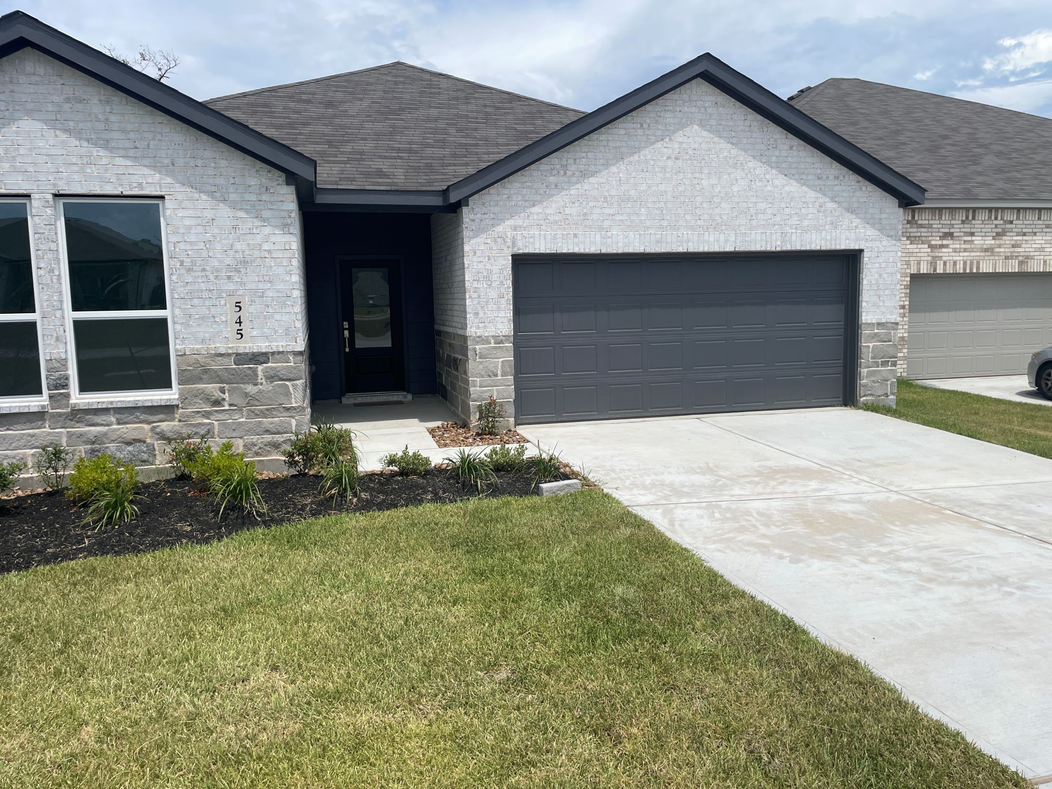 545 Shoreview Drive Property Photo 2