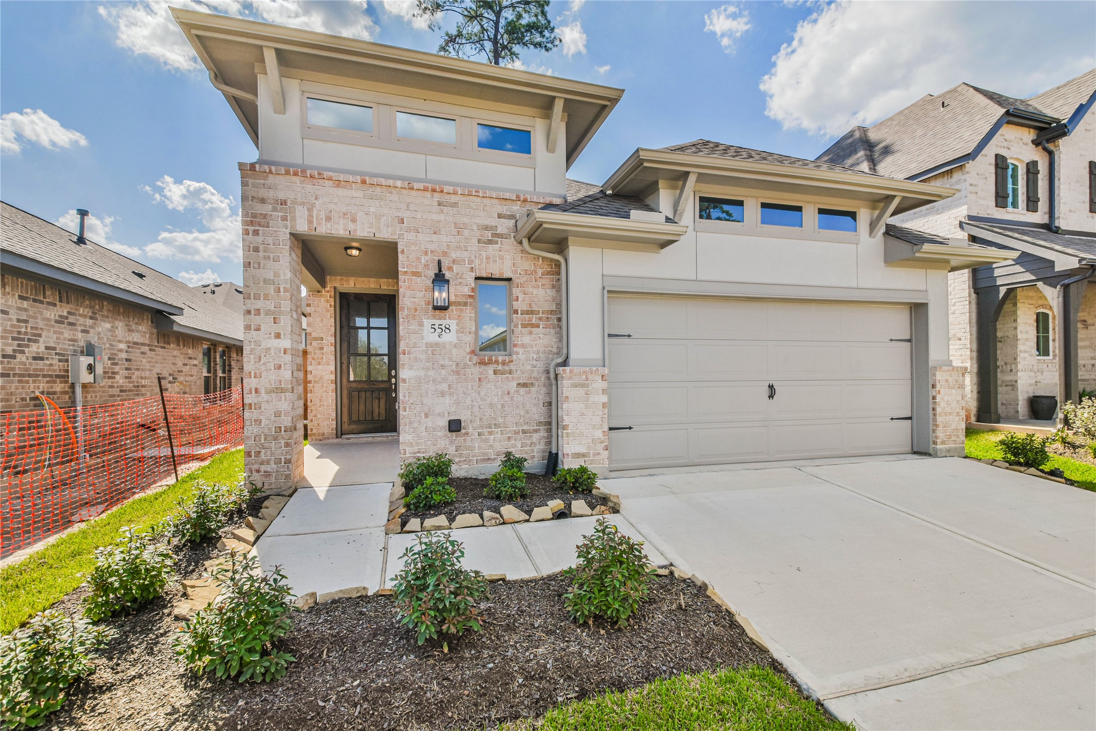 558 Sand Branch Property Photo 2