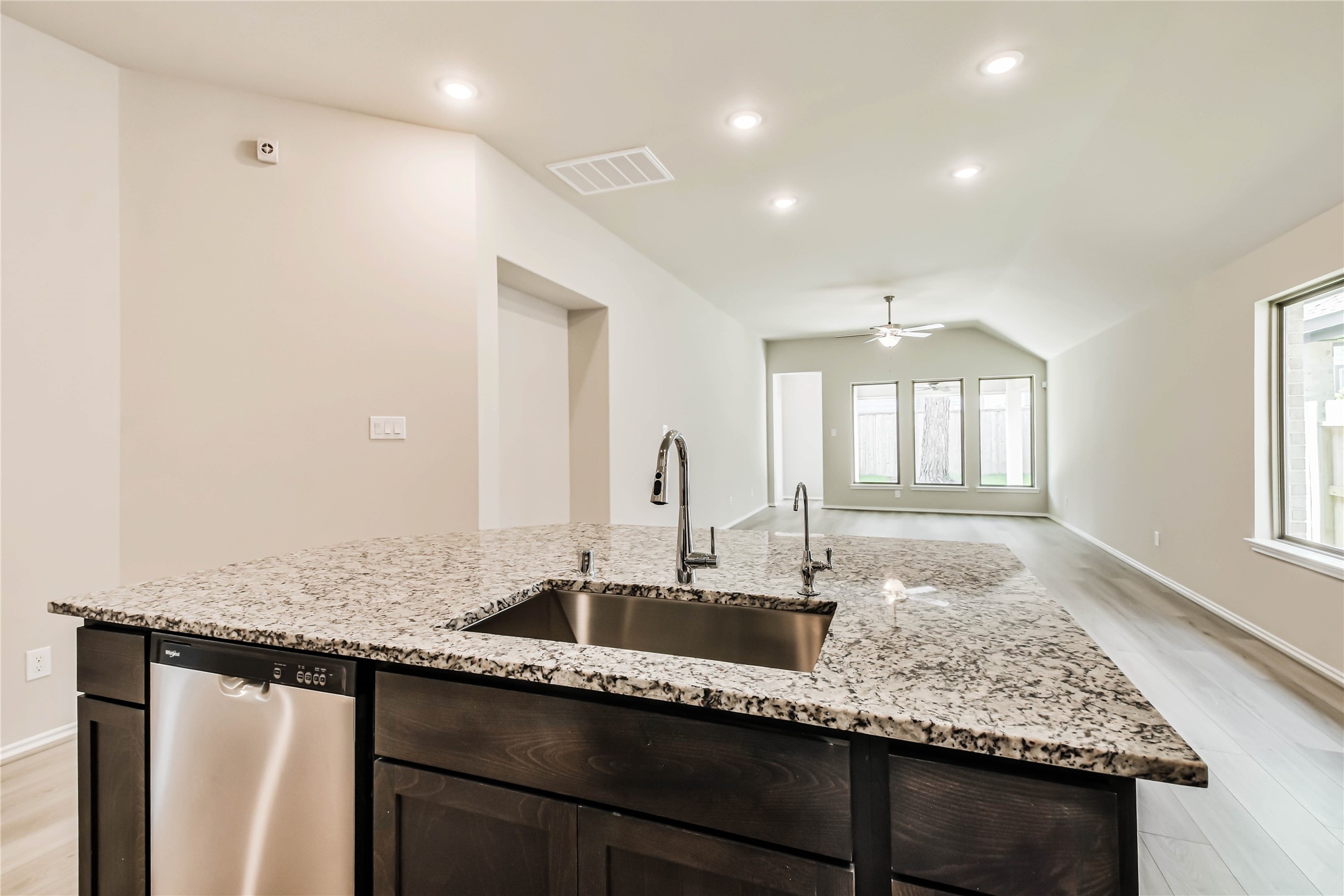 558 Sand Branch Property Photo 11