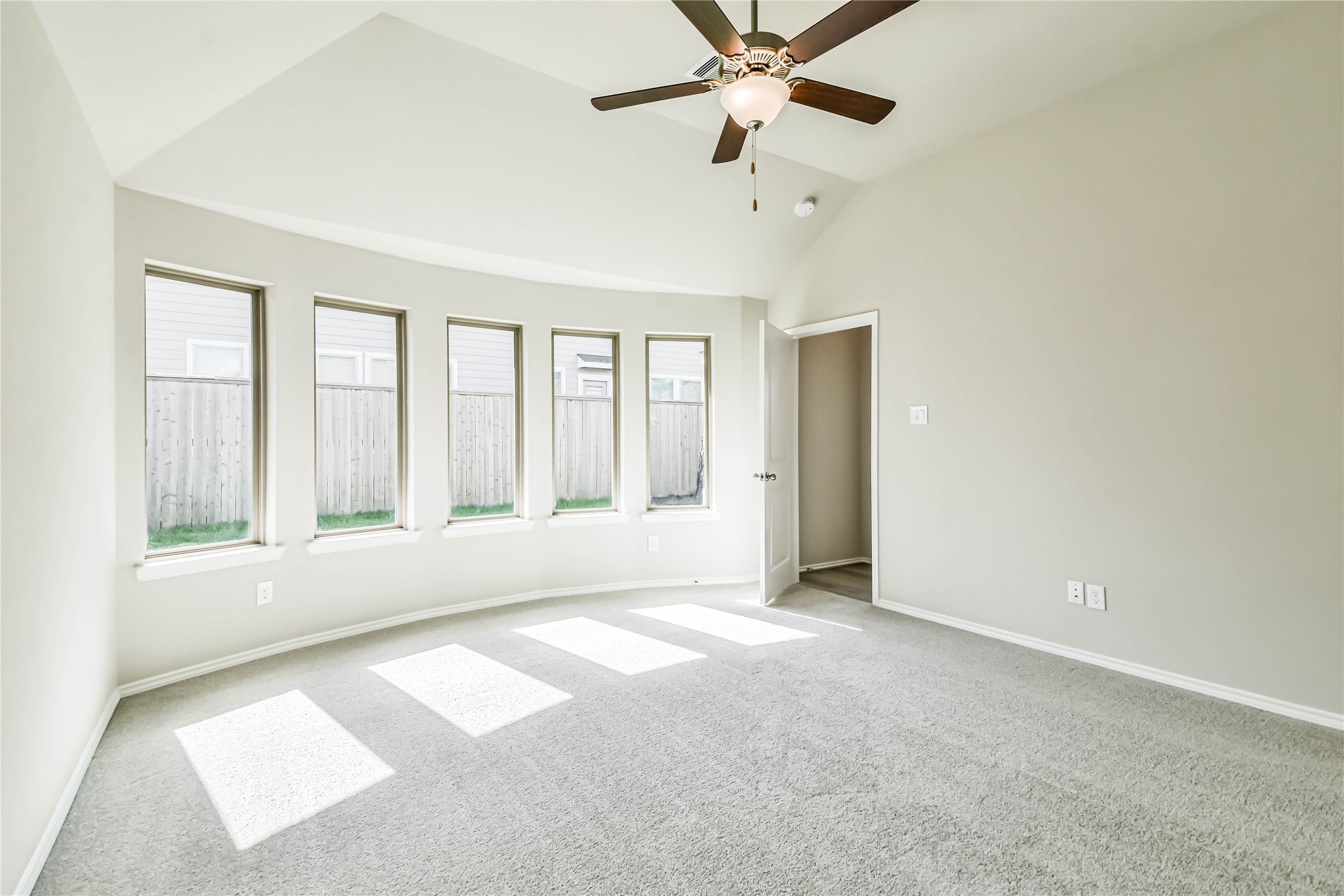 558 Sand Branch Property Photo 18