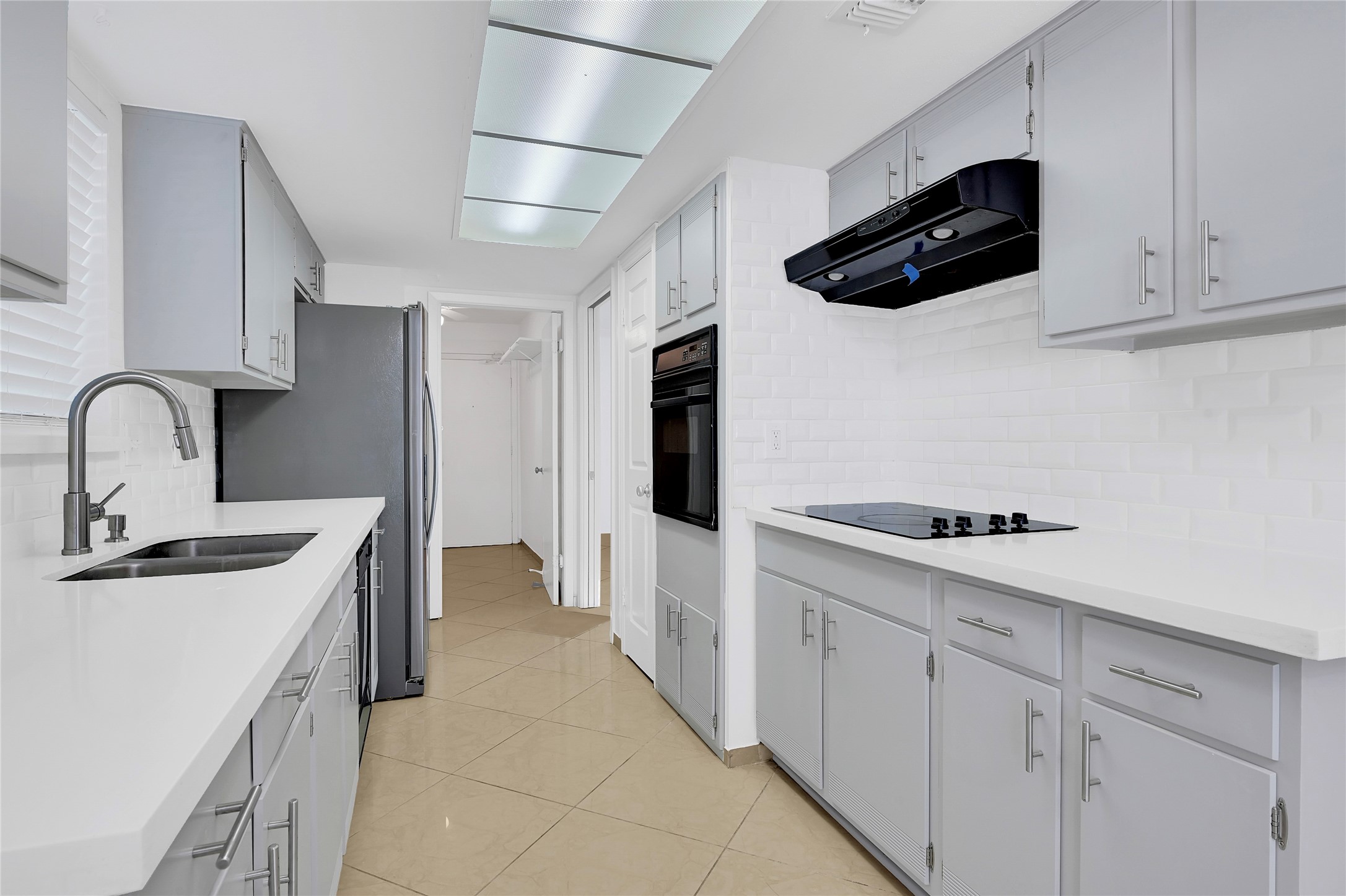 8802 Tanager Street Property Photo 14