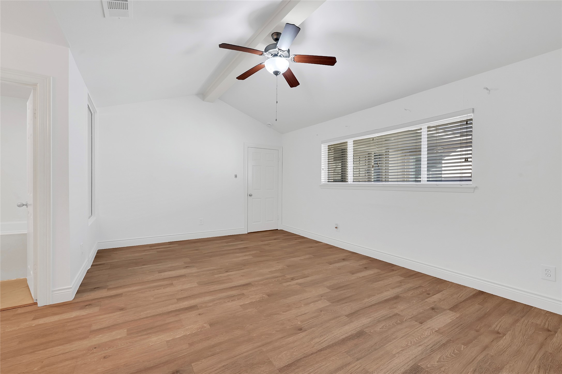 8802 Tanager Street Property Photo 23