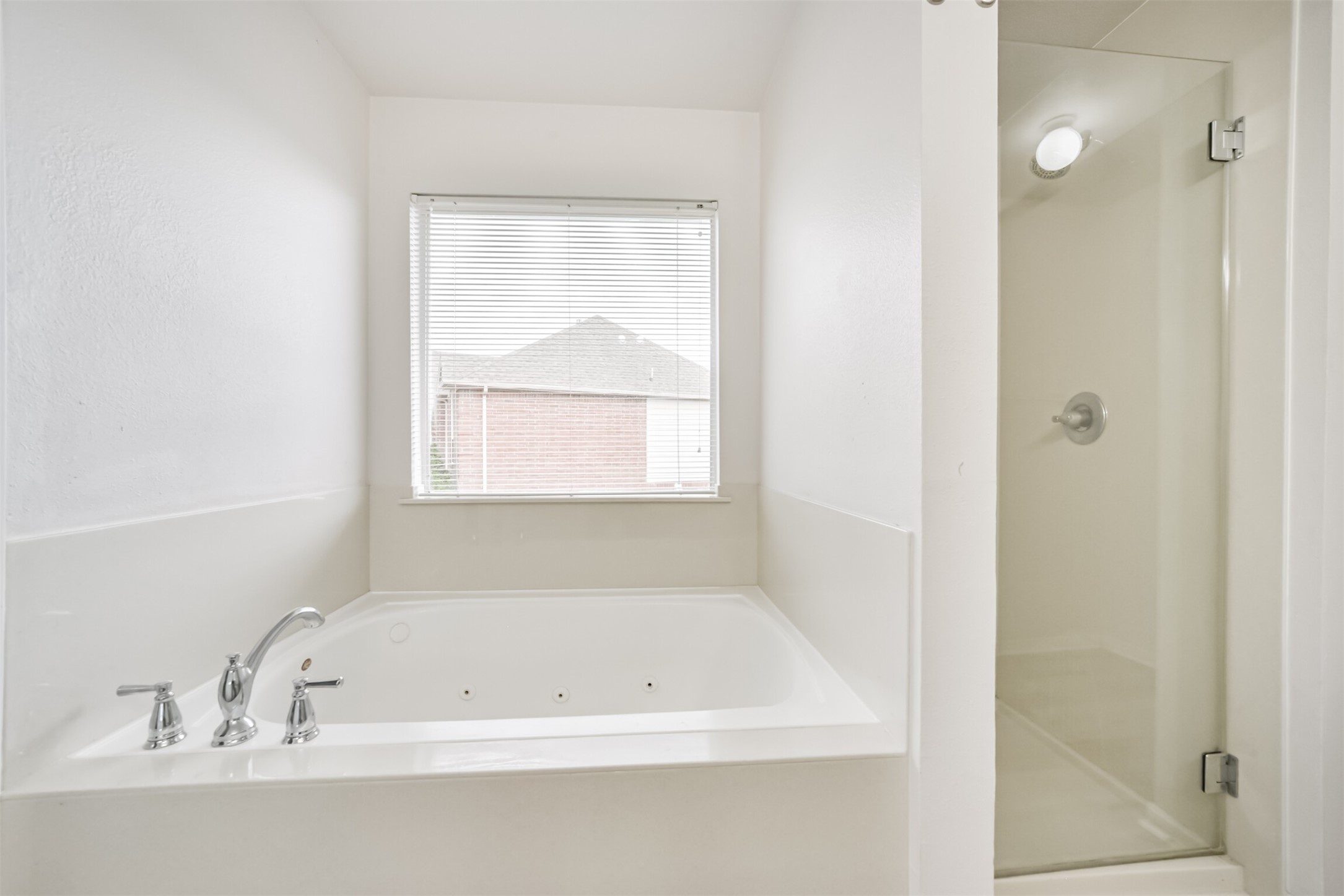 3207 Leila Oaks Drive Property Photo 18