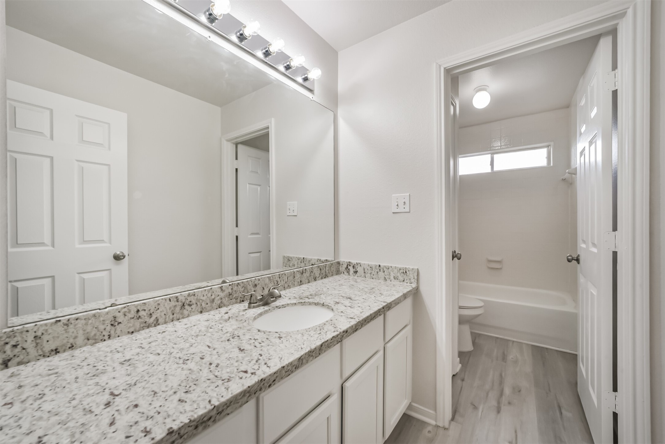 3207 Leila Oaks Drive Property Photo 23