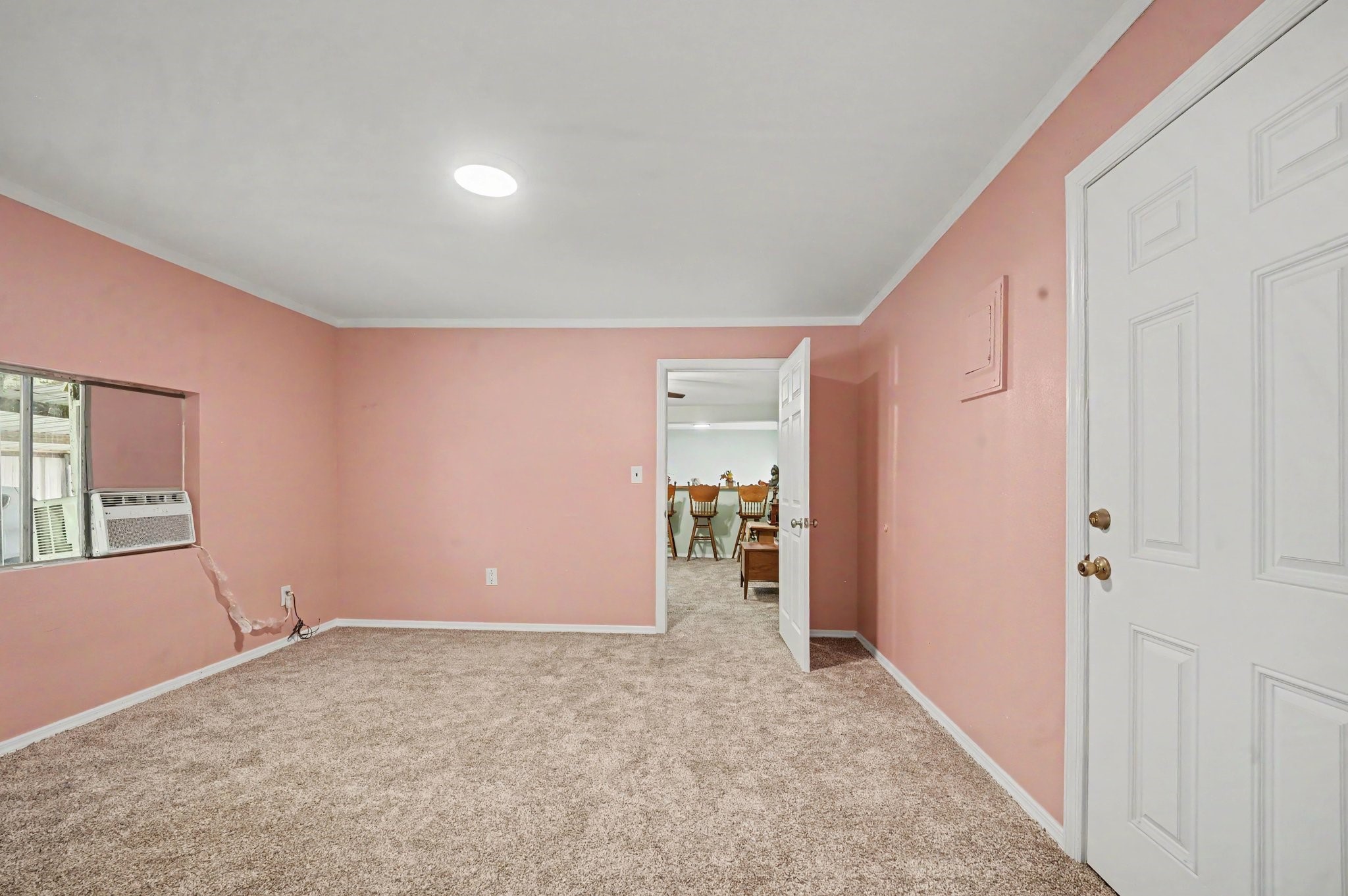 4810 Holly Ave Property Photo 16