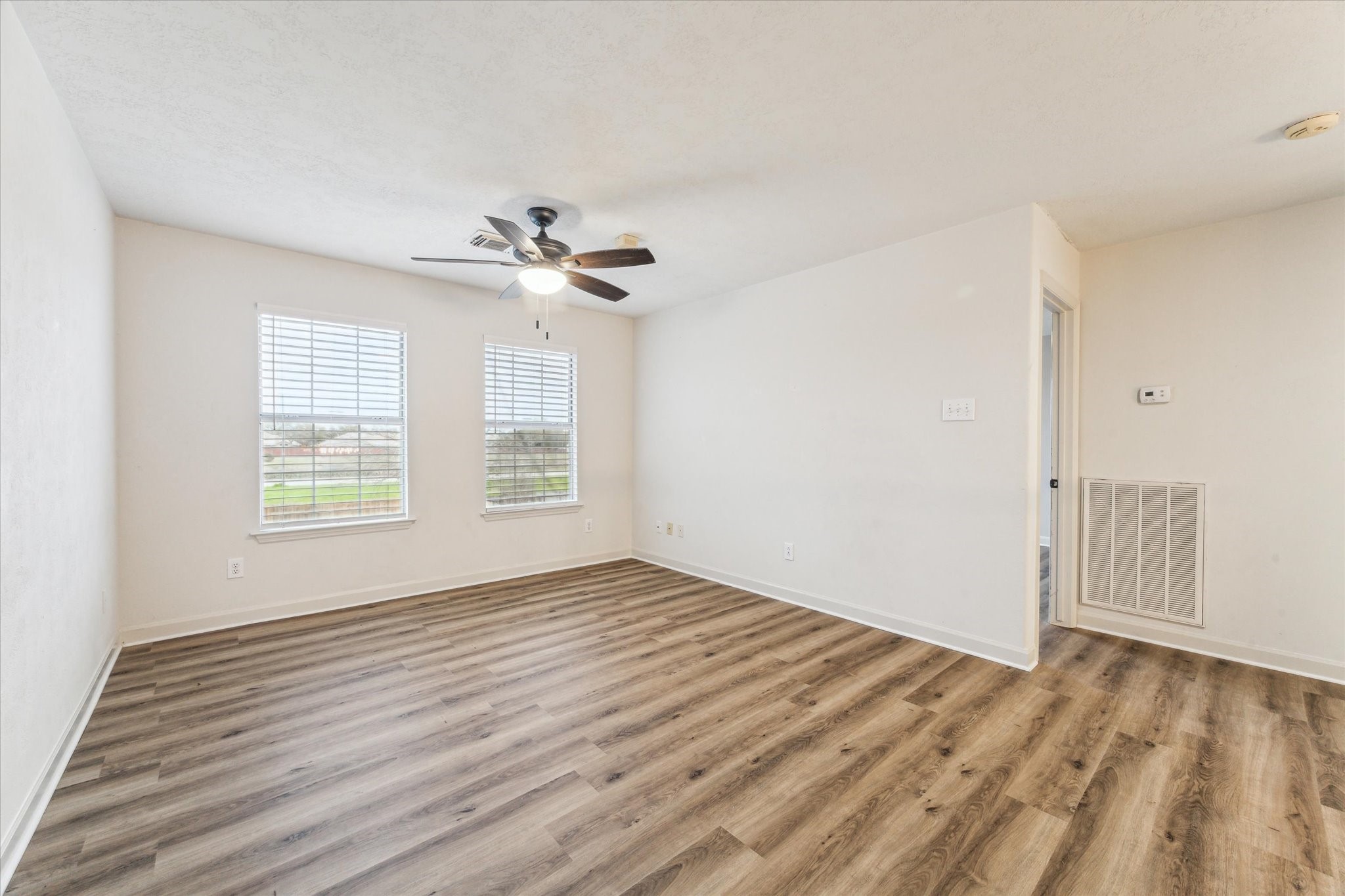 2212 Golden Sails Drive Property Photo 20