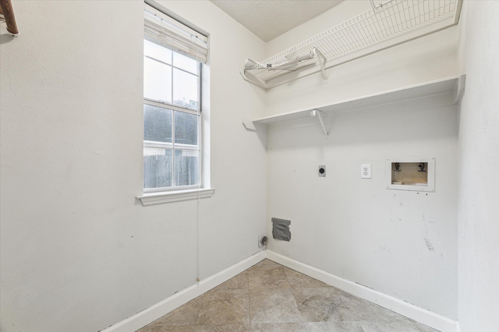 2212 Golden Sails Drive Property Photo 24