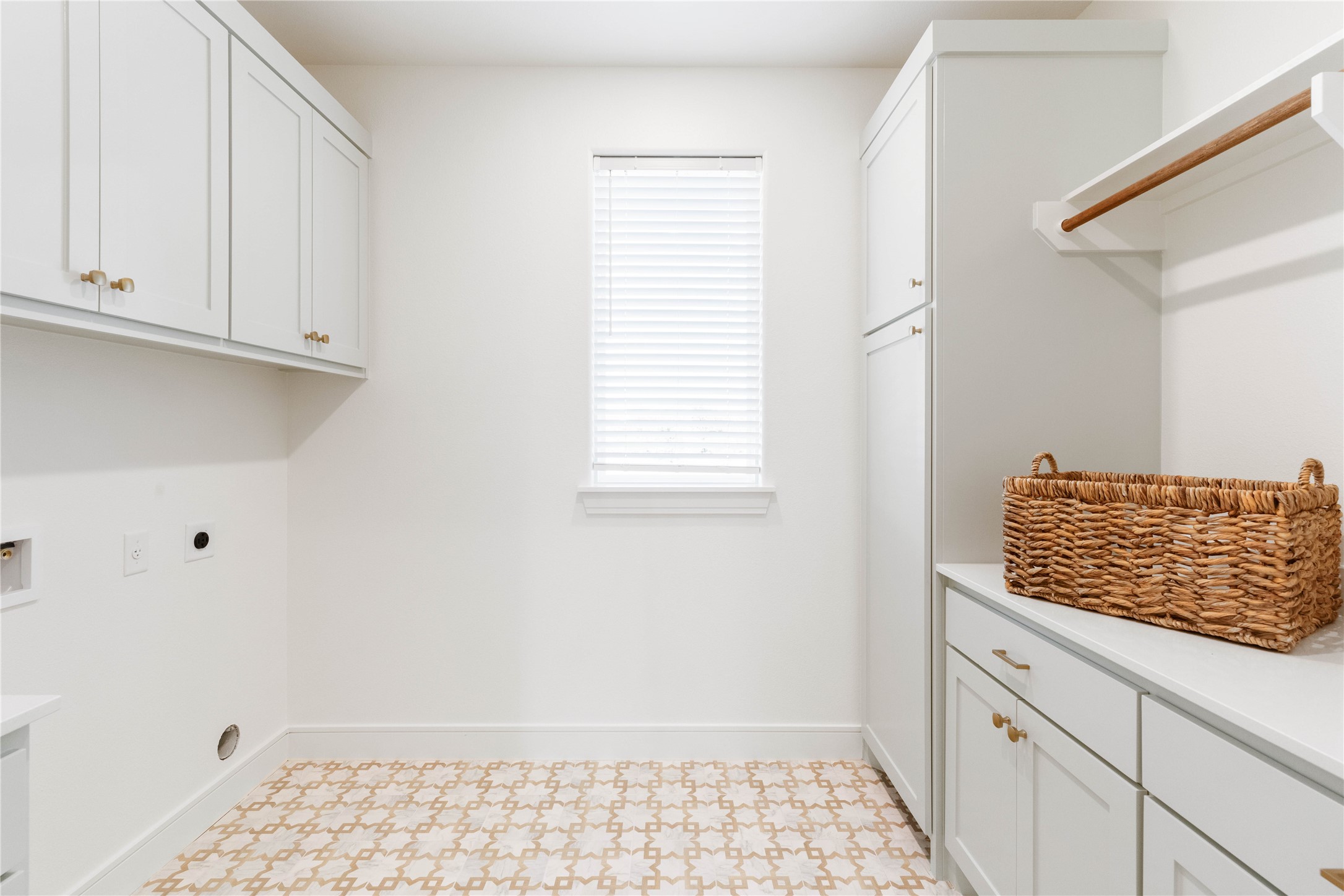 5632 Mill Water Court Property Photo 13