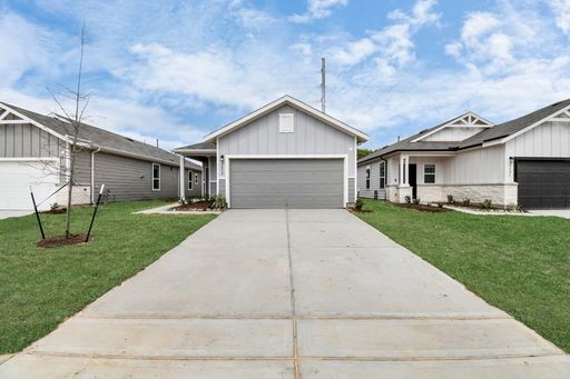 17943 Grain Auger Road Property Photo 2