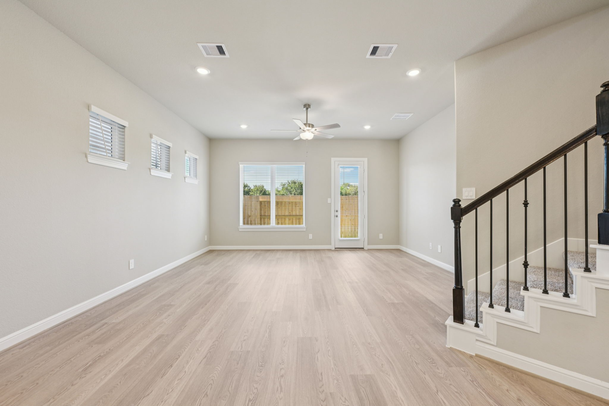 707 Topwater Trail Property Photo 3