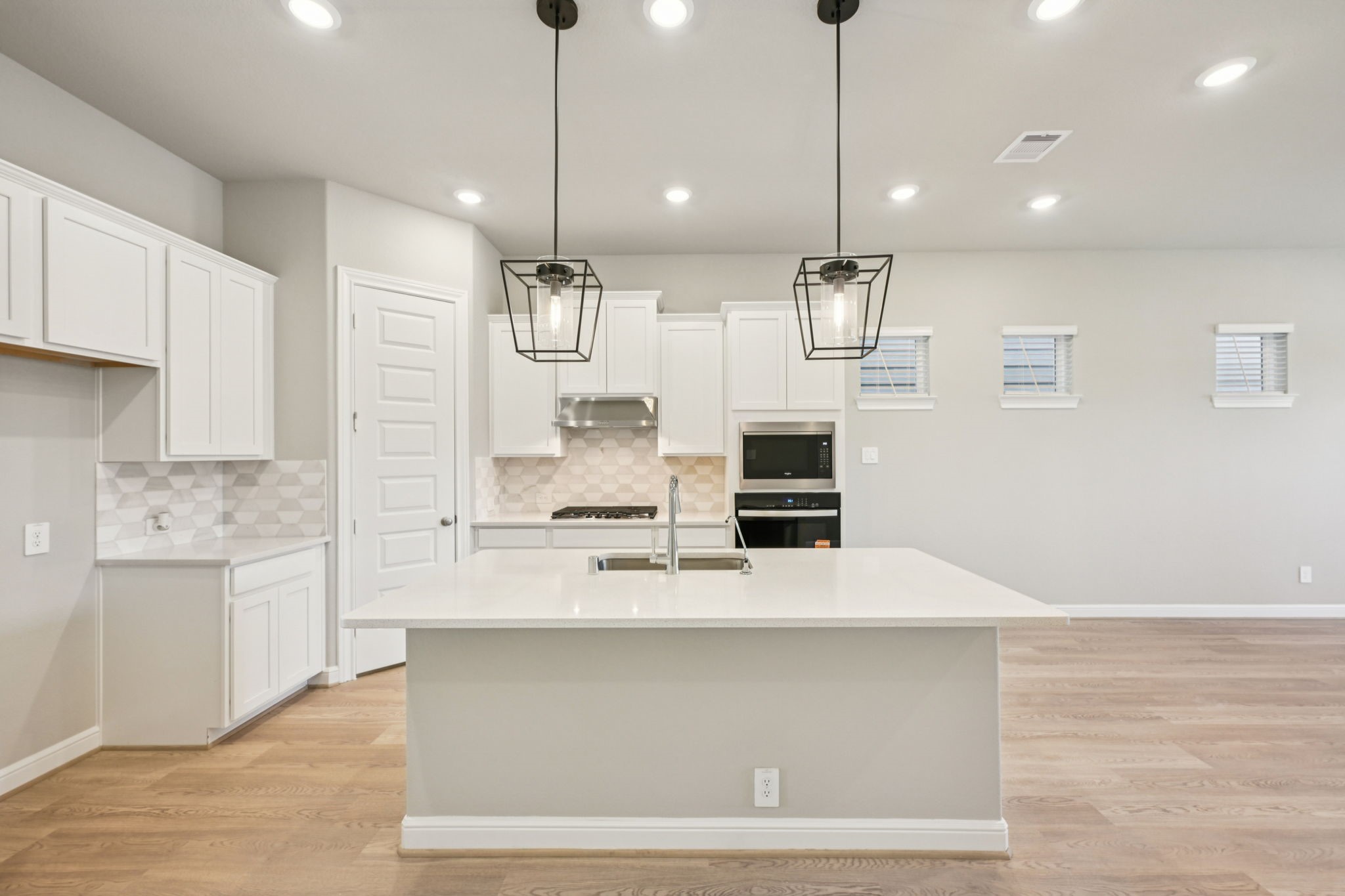 707 Topwater Trail Property Photo 10