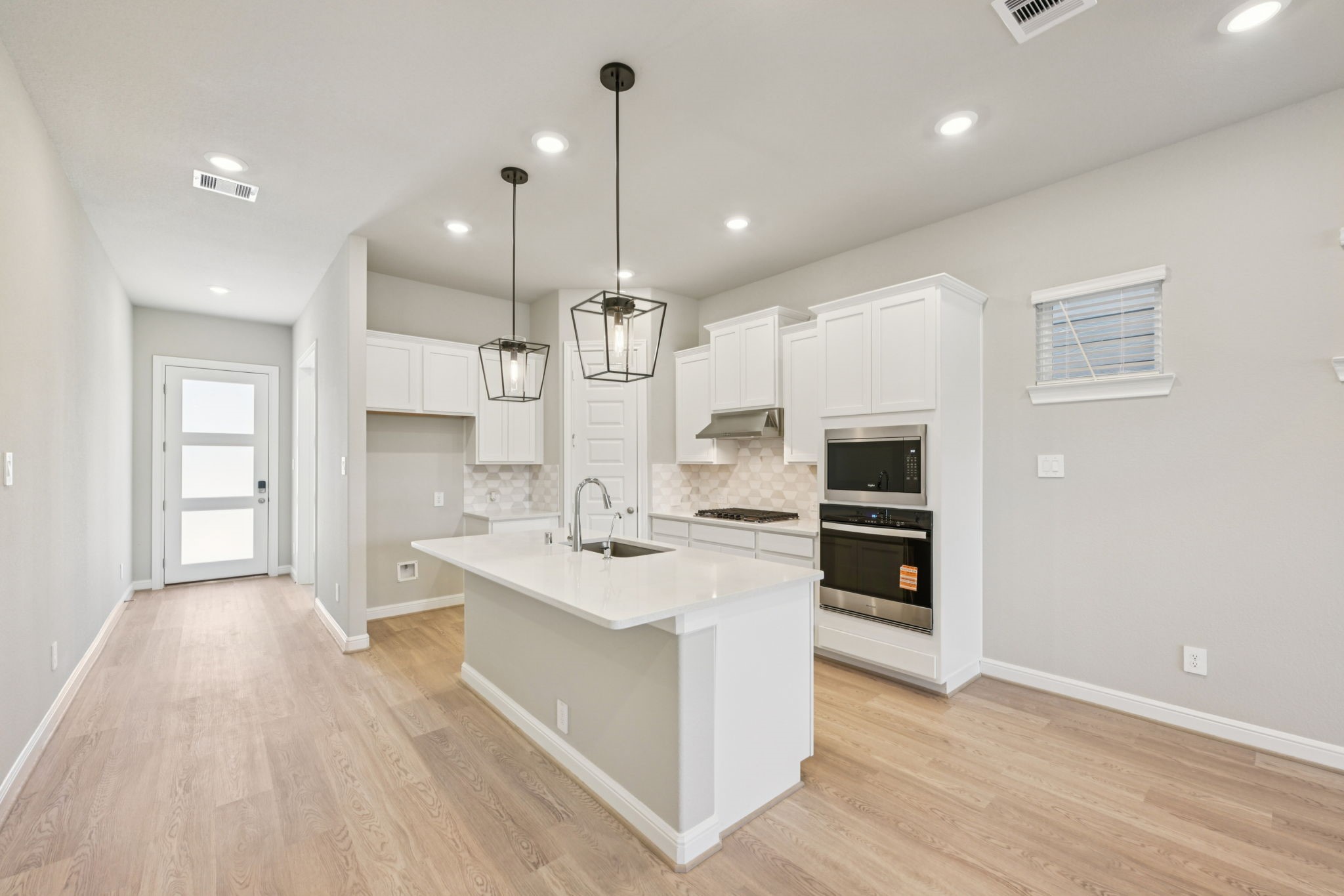 707 Topwater Trail Property Photo 12